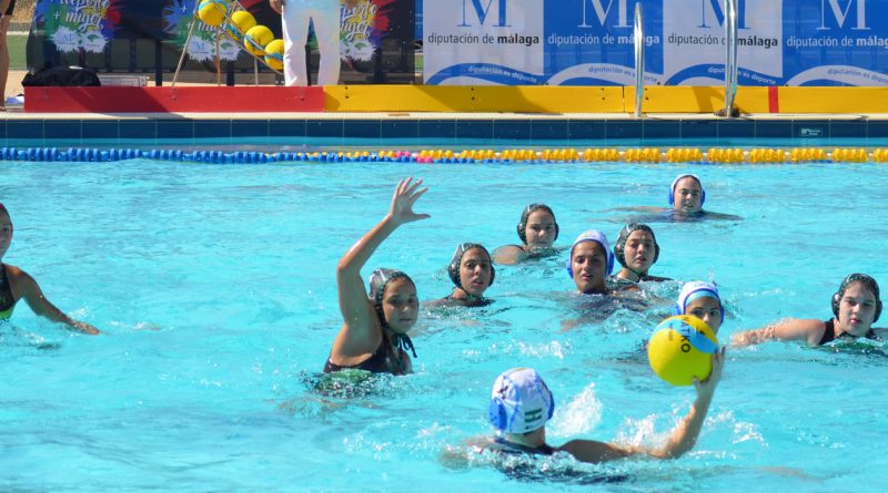 Gran espectáculo y ambiente seguro en el I Torneo Interprovincial de waterpolo femenino