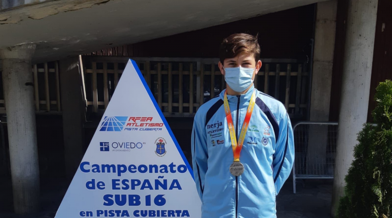Salvador García lleva a Alhaurín de la Torre a lo más alto con su plata en el Campeonato Sub-16 de atletismo