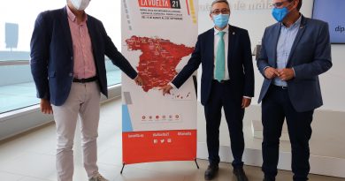 Málaga se viste de gala para la llegada de La Vuelta a España