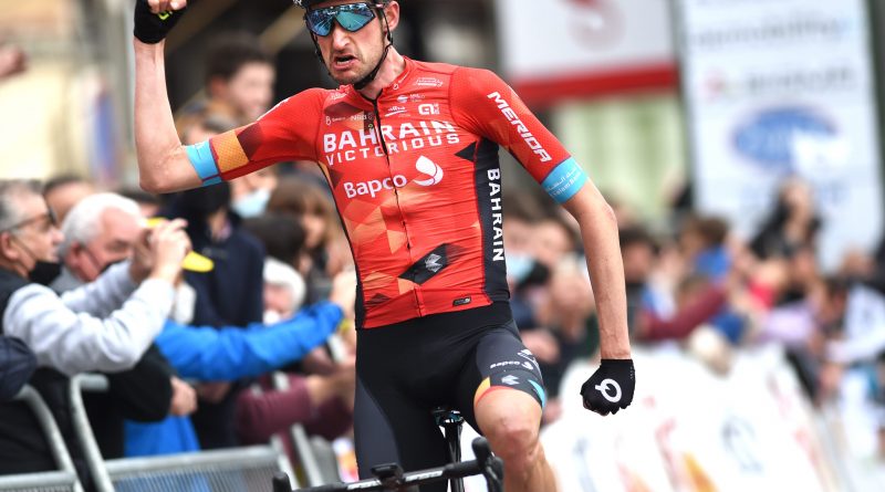 Wout Poels gana en Baza la 4 etapa de la Vuelta Ciclista a Andalucía