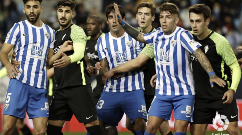¿Qué ocurre en caso de triple empate entre Málaga, Real Sporting y Real Sociedad B?