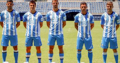 El Málaga presenta a sus últimos cinco fichajes