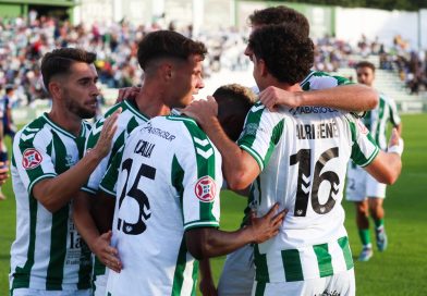 El Antequera se lleva el derbi ante el Marbella y el Torremolinos sigue sin vencer a domicilio