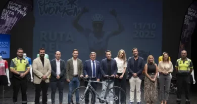 Presentación en Torrox de la Vuelta Ciclista a Andalucía Elite Women