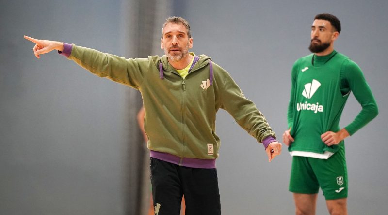 Ibon Navarro: «Hemos tenido que retroceder para recoger jugadores y consolidar aspectos básicos de nuestro juego»