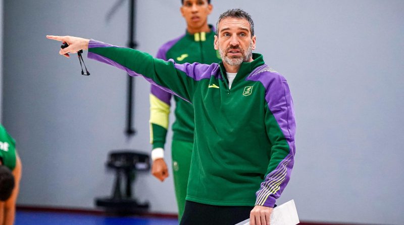 Ibon Navarro: «Ahora mismo el equipo está en problemas, por eso necesitamos el apoyo del Carpena»