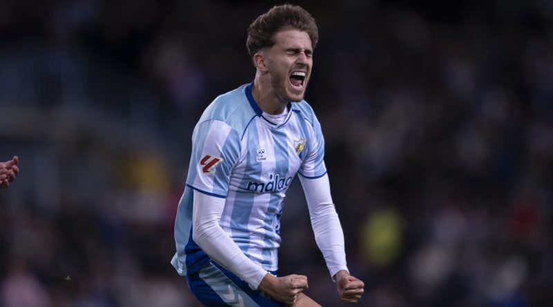 Adrián Niño convierte en gol la mitad de sus disparos a puerta