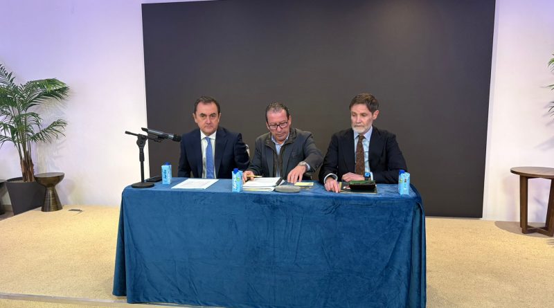 José María Muñoz: «No me he planteado abandonar mi puesto de Administrador de Málaga CF»