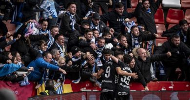 Un huracán llamado Málaga CF destroza hasta el último aspa de El Molinón