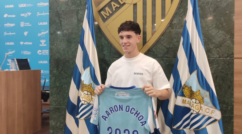 Aarón Ochoa: "Es un privilegio renovar con el club que llevo toda mi vida"