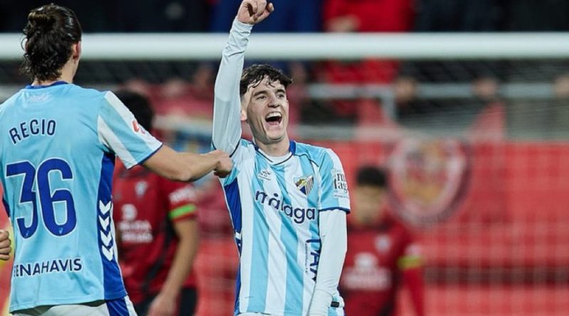 Un cabezazo con pocos centímetros, Aarón Ochoa y un registro histórico en el Málaga