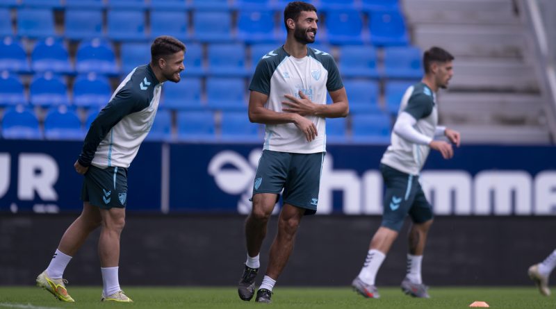 Einar Galilea vio la quinta amarilla desde el banquillo y no estará contra la Real B