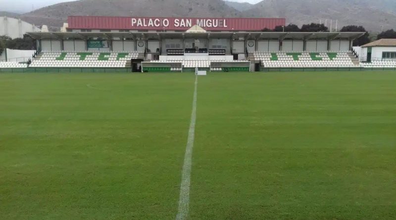 El Juventud Torremolinos ahogado en impagos por sus nuevos propietarios: bajo amenazas de mudarse a Vélez- Málaga, Marbella o Mijas