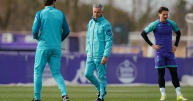 Fran Escribá avisa sobre el Málaga: "Va a haber fases en las que pueden dominarnos"