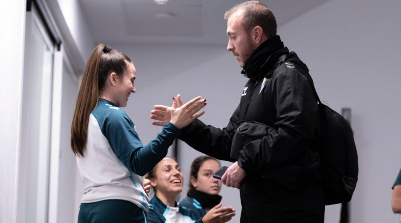 Héctor Díaz, entrenador del Málaga CF Femenino: "La clave del playoff está en ser nosotras mismas"