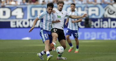 Málaga-Racing: Reparto de puntos que sabe a poco