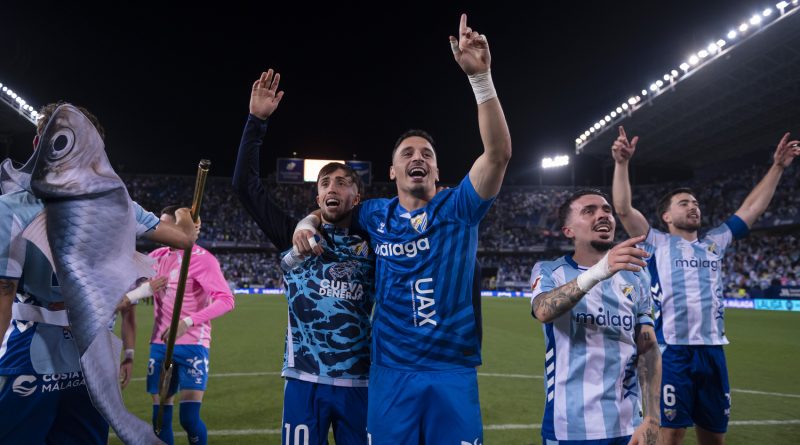 Joaquín y Larrubia, apercibidos en plena lucha por el play off