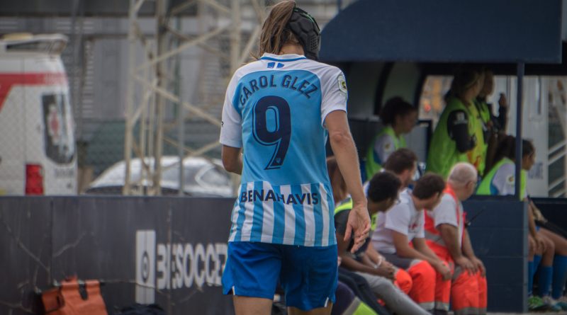 Alicia Muñoz debilita a un Málaga sin su columna vertebral