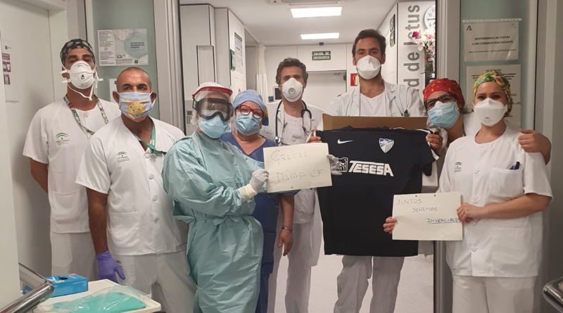 Los jugadores y cuerpo técnico del Málaga donan al Hospital Regional