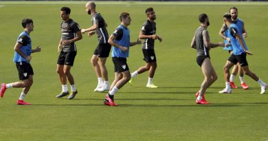 Tres grupos de entrenamiento, mayor intensidad y partidos en la segunda sesión conjunta del Málaga