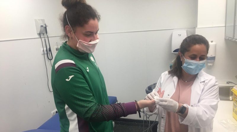 Las jugadoras del Unicaja Femenino se someten a los test del coronavirus