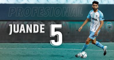 OFICIAL: el Málaga hace profesional a Juande, que llevará el '5'