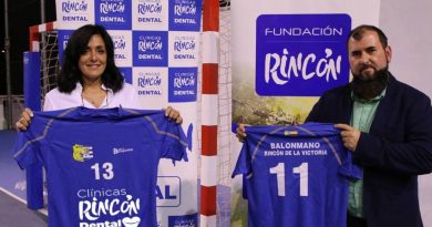 Fundación Rincón, también con el balonmano Rincón de la Victoria