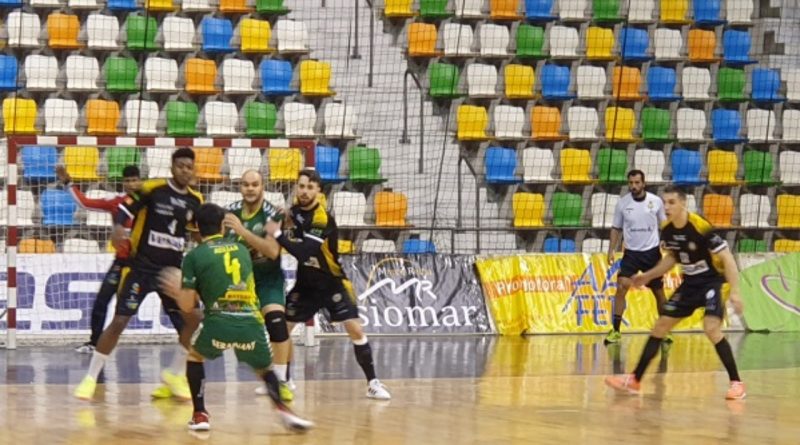 El Iberoquinoa Antequera se lleva oro del Quijote Arena