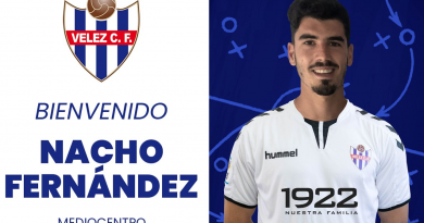 El Vélez refuerza el centro del campo con el fichaje de Nacho Fernández