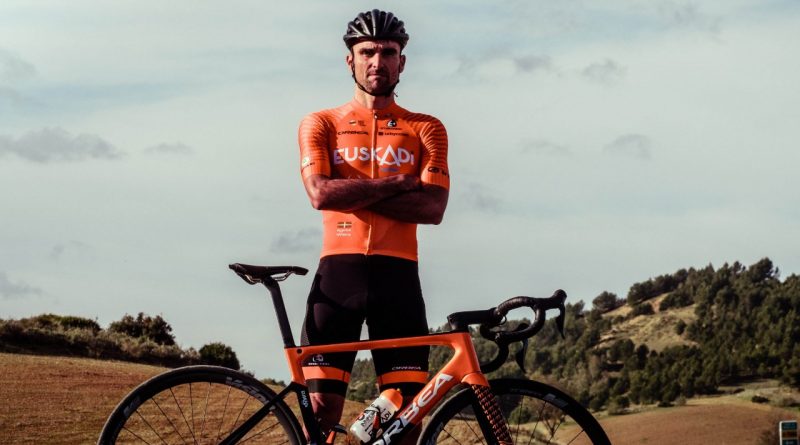 Luis Ángel Maté, ilusionado por "llegar a casa" con La Vuelta