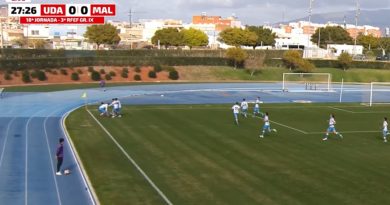 El Atlético Malagueño tumba al filial del Almería con dos 'knockouts' de Cordero