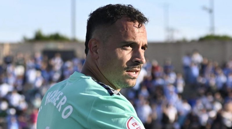 El Málaga certificó su presencia en el play-off, sin parecer equipo del mismo