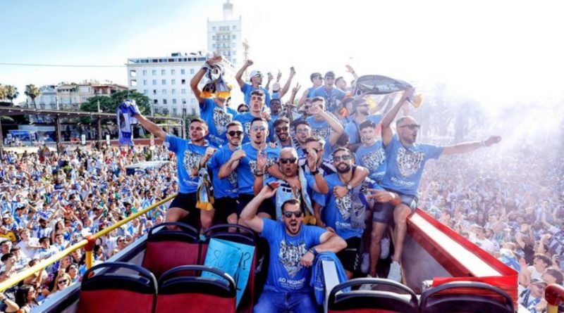 El Málaga pondrá a la venta la camiseta conmemorativa del ascenso la próxima semana
