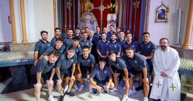 El Málaga recibe el título de Hermano Honorario del Cautivo