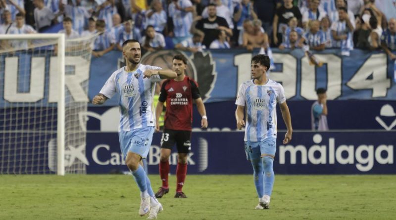 El Málaga salva los muebles gracias al Dioni más certero