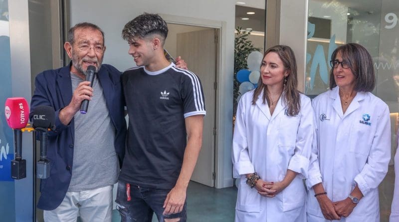 Antonio Cordero, presente en la inauguración de la nueva Unidad Vestibular de Rincón Salud