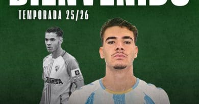 Un descarte del Atlético Malagueño recogido por la Unión Malacitano