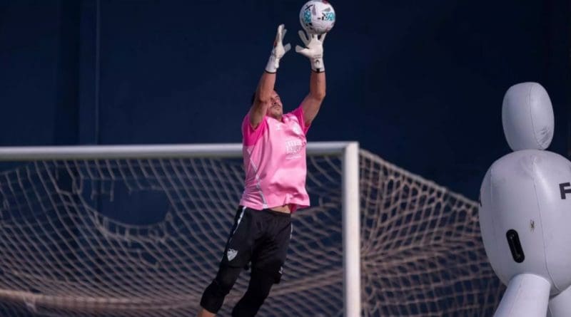 Alfonso Herrero vuelve a los entrenos y se apunta al Málaga-Eibar