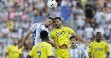 Málaga-Cádiz: El gol de Ortuño castiga a un Málaga que despertó tarde (0-1)