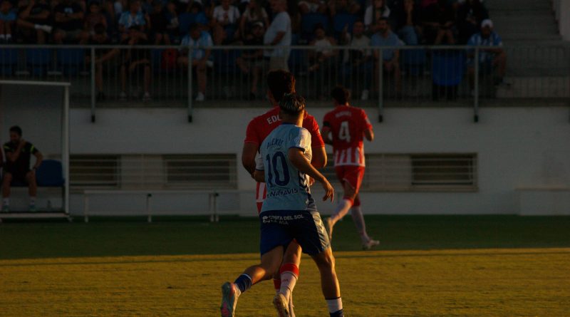 El Malagueño cae derrotado con el árbitro como protagonista