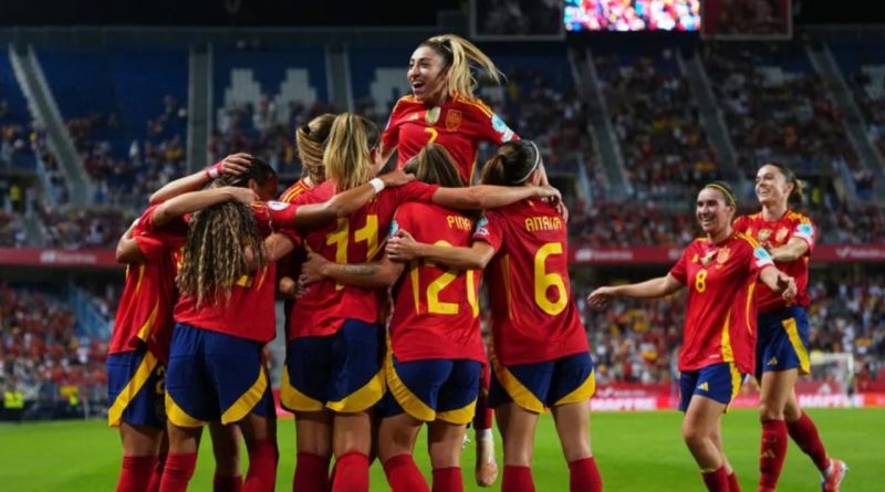 España arrolla a Suecia en La Rosaleda (4-0)
