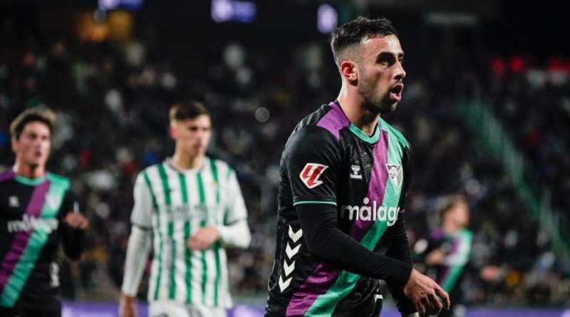 El Málaga CF cierra la renovación del lateral Carlos Puga