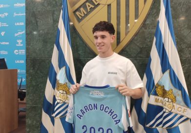 Aarón Ochoa: "Es un privilegio renovar con el club que llevo toda mi vida"