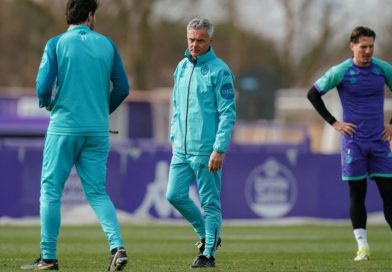 Fran Escribá avisa sobre el Málaga: "Va a haber fases en las que pueden dominarnos"