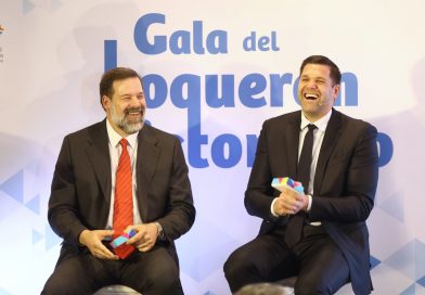 Rincón de la Victoria reconoce con el Boquerón de Plata a los hermanos Reyes