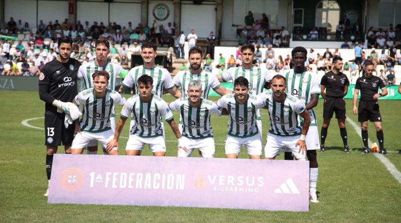 Juventud Torremolinos - Atlético Madrileño: Peque Polo derriba las "Torres" rojiblancas para salir del descenso