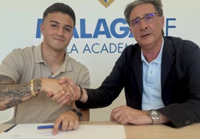 Caer, resistir y resurgir: Adri López renueva con el Málaga CF