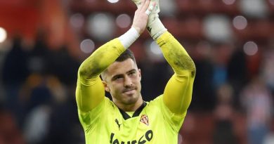 Rubén Yáñez, sobre los pitos recibidos en La Rosaleda: "Me sorprende, me duele"