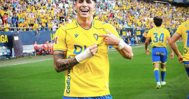 Antonio Cordero, sin sitio en Inglaterra, regresará a la Liga Hypermotion