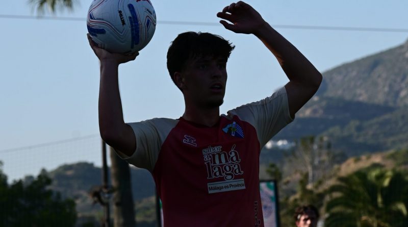 El Málaga CF prepara una camiseta con un guiño a los municipios de la provincia